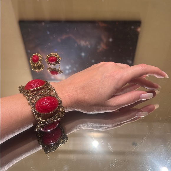 Vintage Selro Egyptian Scarab Bracelet and Earrings - Picture 13 of 13